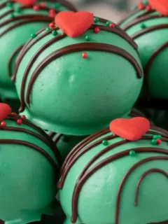 No-Bake Grinch Oreo Truffles
